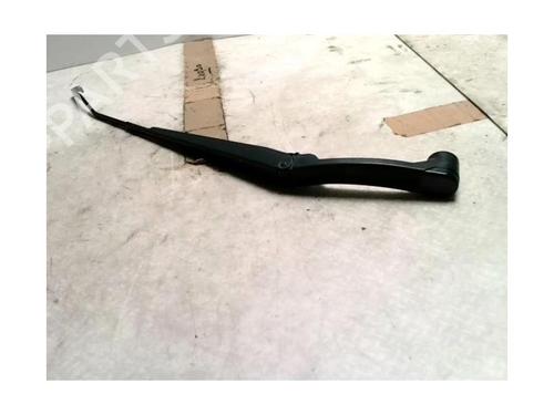 Front windshield wiper arm MITSUBISHI OUTLANDER II (CW_W) 2.0 DI-D (CW8W) | BP25431215C143 
