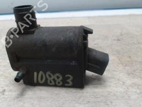 Washer pump HYUNDAI ELANTRA III Saloon (XD) 2.0 CRDi 9851026100