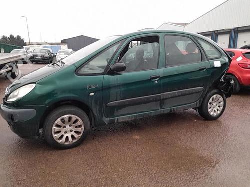 Left headlight CITROËN XSARA PICASSO (N68) 2.0 HDi | BP26451678C28 