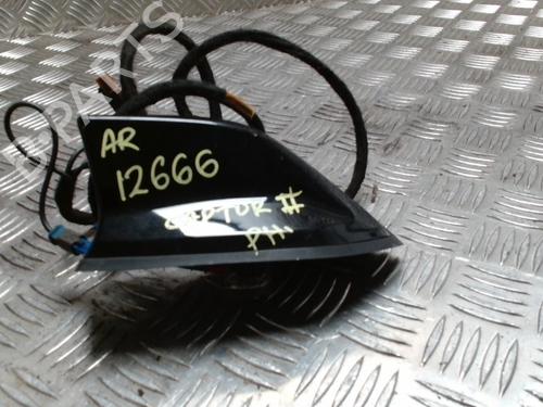 Base antenna Base antenna RENAULT CAPTUR II (HF_) E-TECH 145 (HFMU) (143 hp) 34724223 34724223