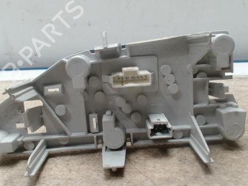 Éclairage de plaque d'immatriculation PEUGEOT 406 (8B) 2.0 HDI 110 (109 hp) 28013692