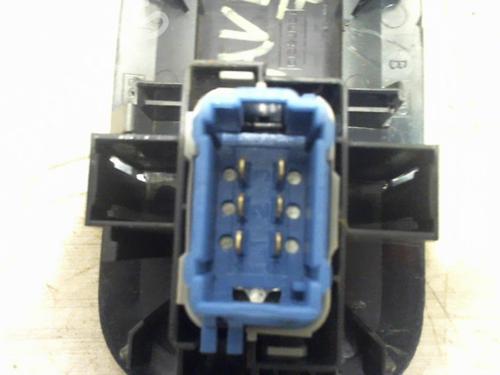 Used Right front window switch RENAULT KANGOO Express (FW0/1_) 1.5 dCi 85 (FW0K, FW0L, FW0B) (86 hp) 25387938