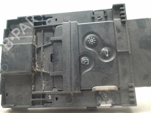Used Electronic module RENAULT SCÉNIC III (JZ0/1_) 1.5 dCi (110 hp) 25418664