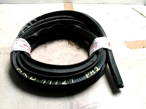 Used Rubber door seal MITSUBISHI OUTLANDER II (CW_W) 2.0 DI-D (CW8W) (140 hp) 25431176