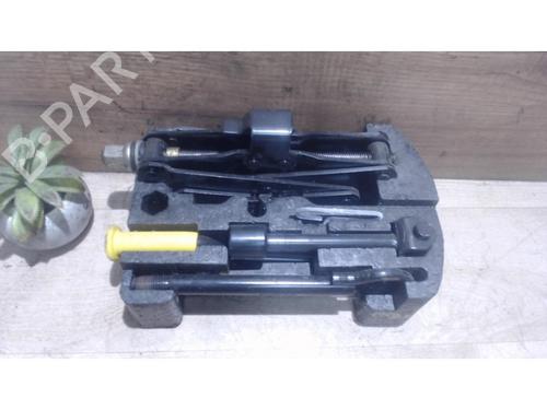 Used Jack Kit RENAULT MEGANE I (BA0/1_) 1.9 dTi (BA08, BA0N) (98 hp) 25384384