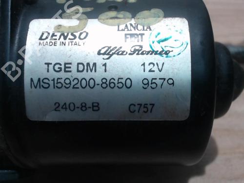 Front wiper motor FIAT 500 (312_) 1.3 D Multijet (312AXB1A) | BP32388081M29