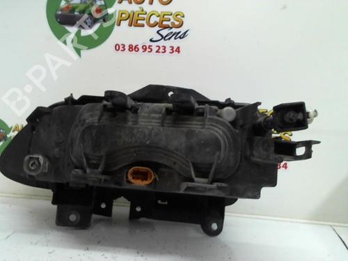 Used Right headlight Right headlight RENAULT LAGUNA I (B56_, 556_) 2.2 dT (B569) (113 hp) 25410044 25410044