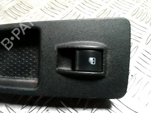 Right front window switch FIAT GRANDE PUNTO (199_) 1.2 | BP33458900I26 - Image 3