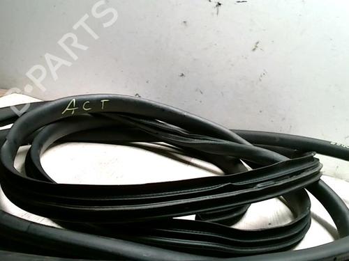 Gummiliste DACIA SANDERO II 1.5 dCi 75 / Blue dCi 75 (B8JW, B8M4, B8AH, B8M7, B8M6) | BP25425730C142