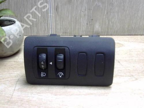 Used Switch RENAULT CLIO III (BR0/1, CR0/1) 1.5 dCi (C/BR0G, C/BR1G) (68 hp) 25408842