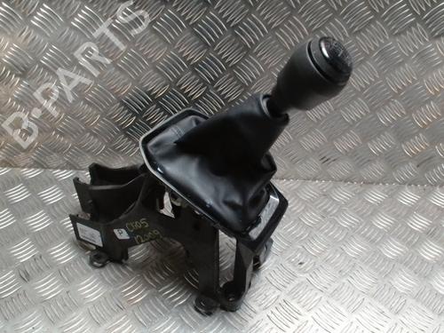 Leva del cambio RENAULT CLIO V (B7_) 1.5 Blue dCi 85 (B7AG) (86 hp) 30661035