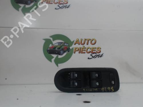 Used Switch RENAULT SCÉNIC II (JM0/1_) 1.9 dCi (JM0G, JM12, JM1G, JM2C) (120 hp) 25398146