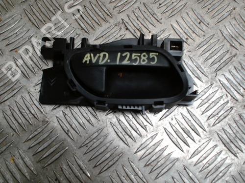 Used Front right interior door handle Front right interior door handle PEUGEOT EXPERT Van (V_) 1.5 BlueHDi 120 (120 hp) 36422322 36422322