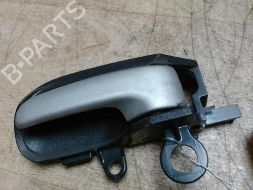Used Front left interior door handle TOYOTA YARIS (_P1_) 1.4 D-4D (NLP10_, NLP10R) (75 hp) 28725209