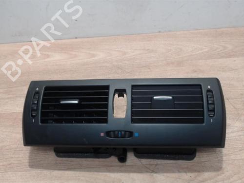 Used Air vent BMW X3 (E83) xDrive 20 d (177 hp) 25386374
