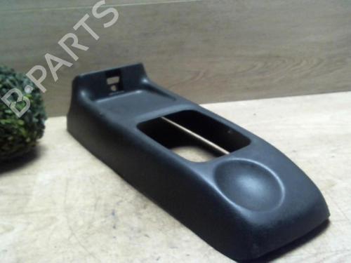 Consola central OPEL TIGRA (S93) 1.4 16V (F07) (90 hp) 31236982