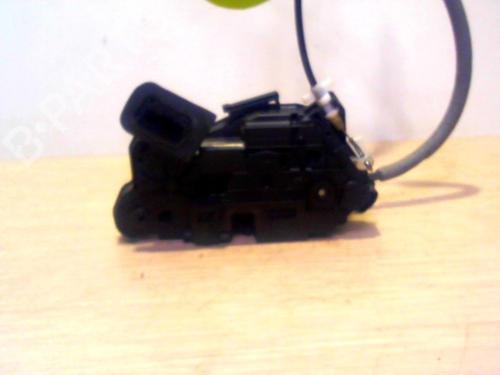 Front left lock VW GOLF VI (5K1) 1.4 TSI | BP25412857C98 - Image 2