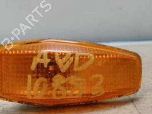 Used Right side indicator HYUNDAI ELANTRA III Saloon (XD) 2.0 CRDi (113 hp) 25421823