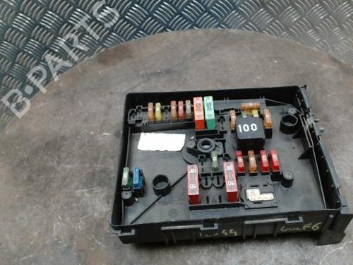 Used Fuse box Fuse box VW GOLF VI (5K1) 1.6 TDI (105 hp) 34417477 34417477