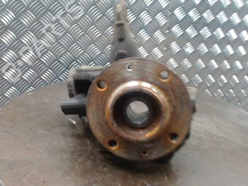 Used Left front steering knuckle Left front steering knuckle CITROËN C3 Picasso (SH_) 1.2 THP 110 (SHHNZ6) (110 hp) 32714200 32714200