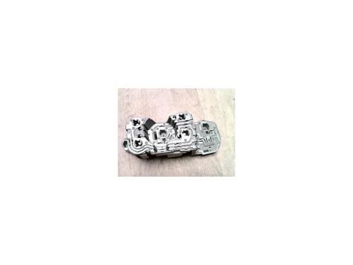 Luz matrícula TOYOTA COROLLA Verso (ZER_, ZZE12_, R1_) 2.0 D-4D (CUR10_, CUR10R) (116 hp) 25421758