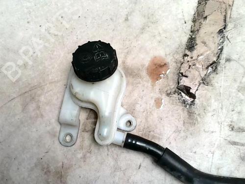 Used Brake master cylinder FORD FIESTA VI (CB1, CCN) 1.4 TDCi (68 hp) 26678328
