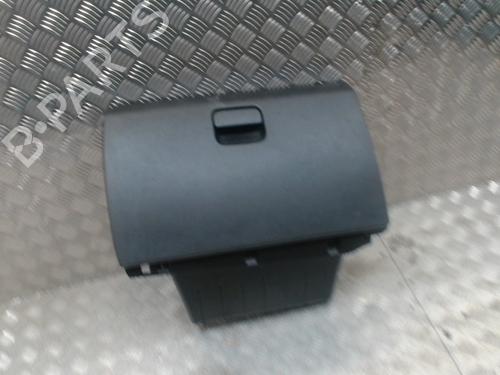 Used Glove box KIA VENGA (YN) 1.6 CRDi 115 (116 hp) 31226727
