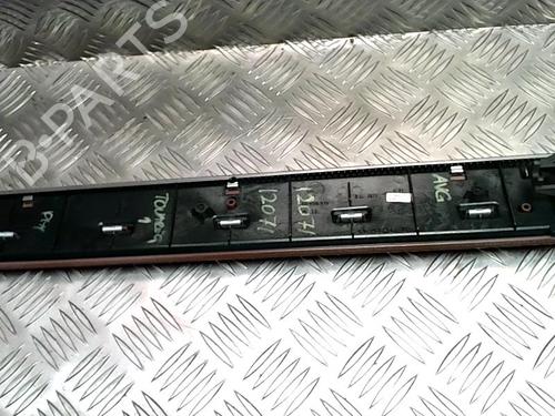 Front left interior door handle VW TOUAREG (7LA, 7L6, 7L7) 2.5 R5 TDI | BP25790728I13 