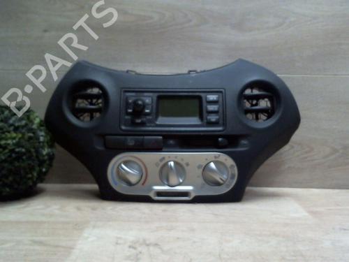 Used Climate control TOYOTA YARIS (_P1_) 1.4 D-4D (NLP10_, NLP10R) (75 hp) 25383261