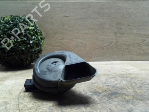 Used Horn VW CADDY III Box Body/MPV (2KA, 2KH, 2CA, 2CH) 1.6 TDI (102 hp) 29247829