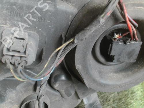 Used Right headlight HONDA CIVIC VII Hatchback (EU, EP, EV) 1.7 CTDi (EP4, EU9) (100 hp) 31226342