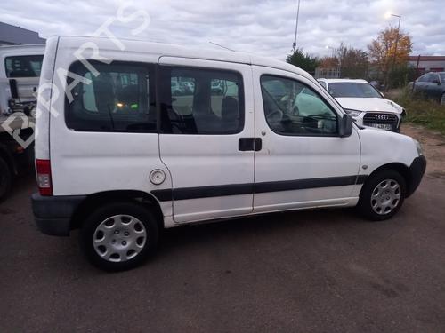 Right headlight PEUGEOT PARTNER MPV (5_, G_) 1.9 D | BP30794440C29 