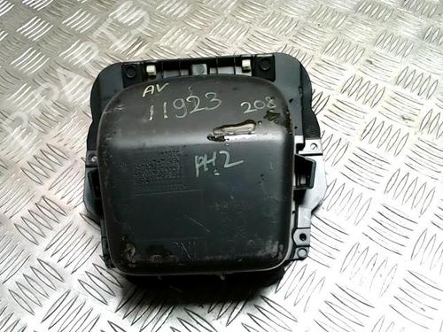 Porte-gobelet/Objets PEUGEOT 208 I (CA_, CC_) 1.6 HDi / BlueHDi 75 (75 hp) 31228285