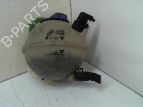 Used Expansion tank VW GOLF IV (1J1) 1.4 16V (75 hp) 25400877
