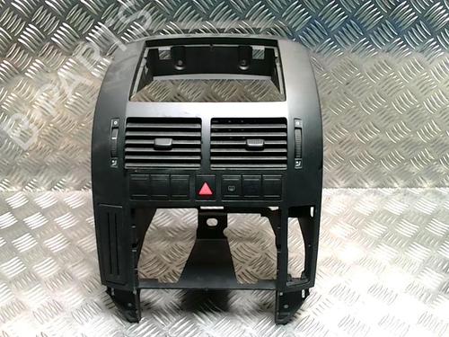 Used Middle console VW POLO IV (9N_, 9A_) 1.4 16V (75 hp) 31238971