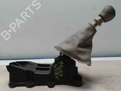 Used Gear lever RENAULT SCÉNIC III (JZ0/1_) 1.9 dCi (JZ0J, JZ1J, JZ1K, JZ1S) (131 hp) 25420886