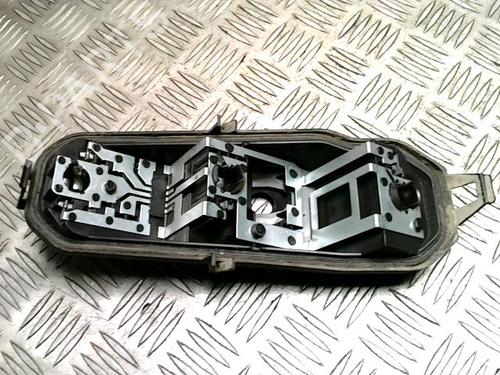 Nummerpladelys Nummerpladelys RENAULT TWINGO II (CN0_) 1.2 16V (CN04, CN0B) (75 hp) 33690654 33690654