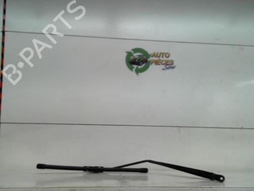 Used Front windshield wiper arm SUZUKI SWIFT III (MZ, EZ) 1.3 DDiS (RS413D) (75 hp) 25400400