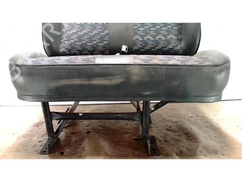 Right front seat PEUGEOT EXPERT (224_) 1.9 D | BP25420407C16 