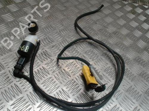 Used Washer pump CITROËN C4 Picasso II 1.6 BlueHDi 120 (120 hp) 30607011
