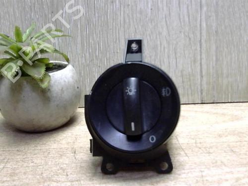 Forlygtekontakt VW POLO (9N_, 9A_) 1.2 12V (64 hp) 25410117