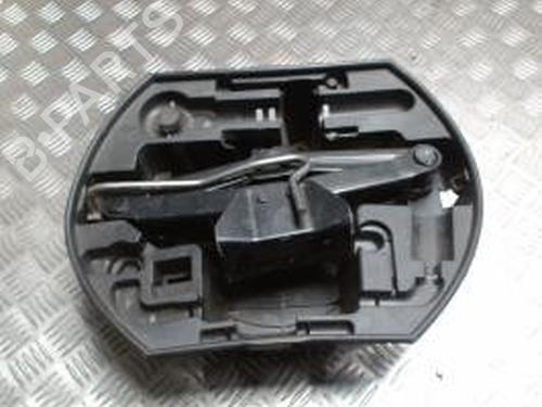 Used Jack Kit PEUGEOT 207 (WA_, WC_) 1.6 HDi (90 hp) 30435393