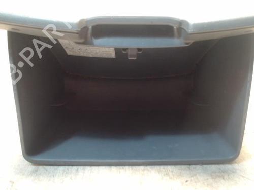 Guantera TOYOTA YARIS (_P1_) 1.3 (NCP10, SCP12_) (86 hp) 27601215