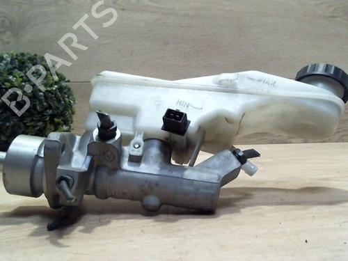Hoofdremcilinder TOYOTA COROLLA Verso (ZER_, ZZE12_, R1_) 2.2 D-4D (AUR10_, AUR10R) (136 hp) 25402208