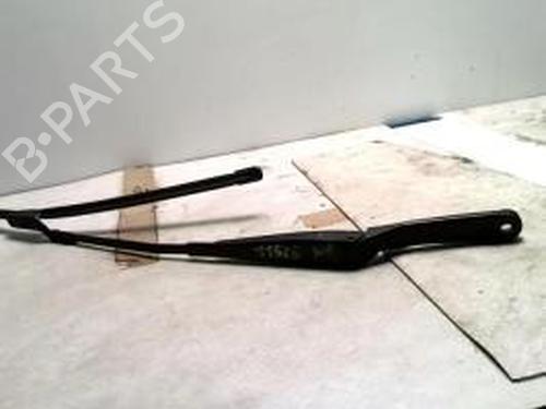 Used Front windshield wiper arm PEUGEOT 308 I (4A_, 4C_) 1.6 HDi (92 hp) 25428630