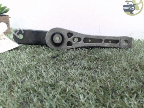 Engine mount VW GOLF PLUS V (5M1, 521) 1.9 TDI | BP31219239M89 - Image 2