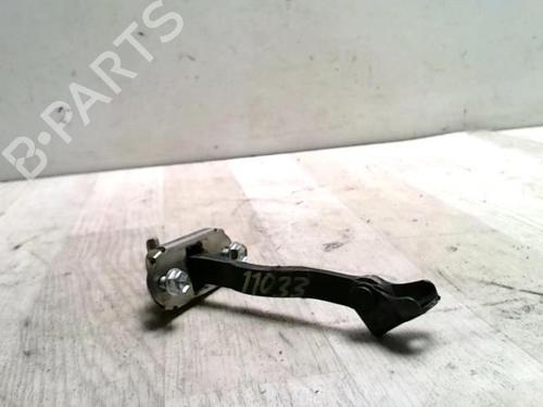 Hinge/Door check strap TOYOTA YARIS (_P9_) 1.4 D-4D (NLP90_, NLP90R) | BP25425329C146 