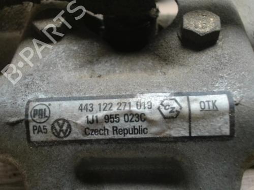 Used Front wipers mechanism VW GOLF IV (1J1) 1.9 TDI (90 hp) 29044371