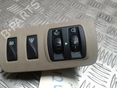 Used Switch RENAULT SCÉNIC III (JZ0/1_) 1.6 dCi (JZ00, JZ12) (130 hp) 30530853