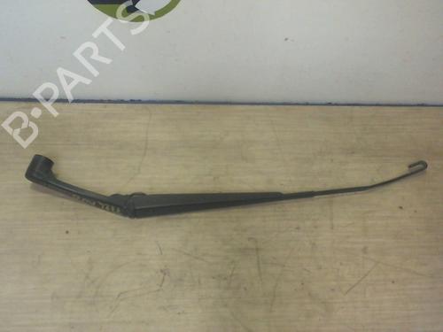 Used Front windshield wiper arm CITROËN C4 AIRCROSS 1.8 HDi 150 AWC (150 hp) 25388931